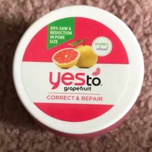 NWOT yes to grapefruit repair brighten pore peel